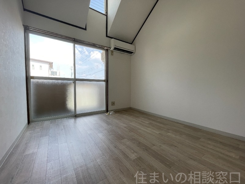 拡大写真:岡崎市二軒屋町1丁目 2階202の洋室