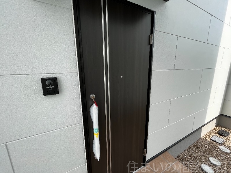 拡大写真:岡崎市大和町字沓市場 1階Cの玄関