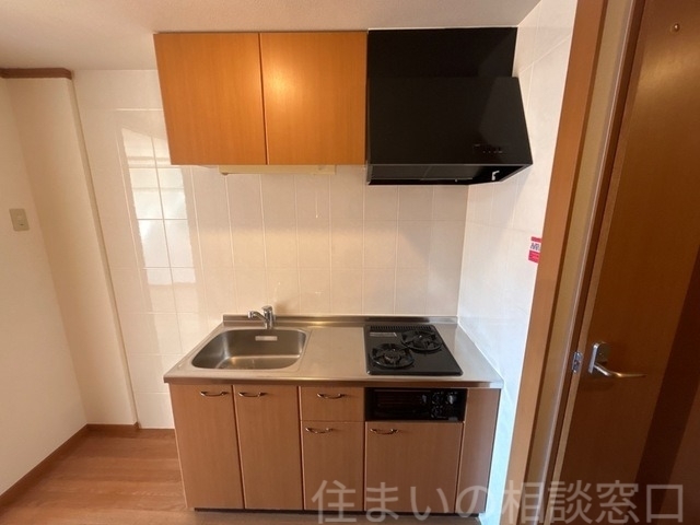 拡大写真:岡崎市中島町字町後 2階202のキッチン