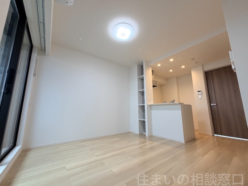 拡大写真:岡崎市青木町 3階303の居室・リビング