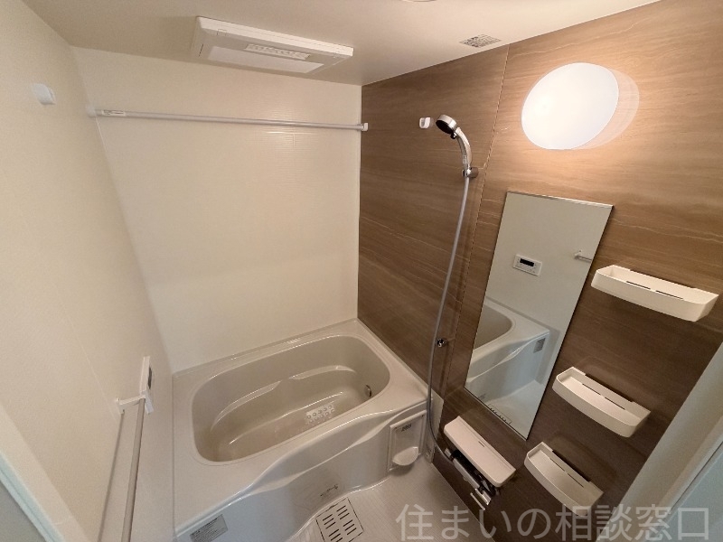 拡大写真:岡崎市青木町 3階303のバス