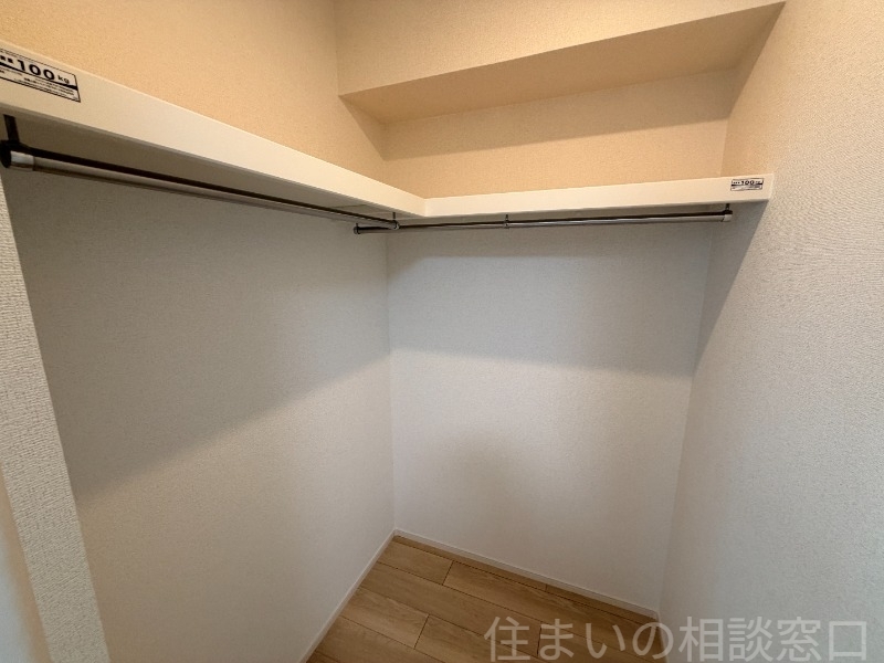 拡大写真:岡崎市青木町 3階303の収納