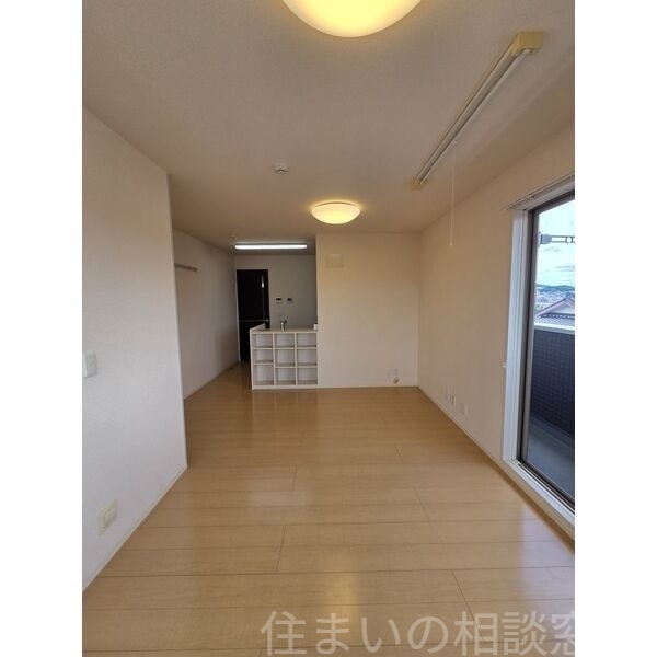 拡大写真:岡崎市東明大寺町 2階201の同型