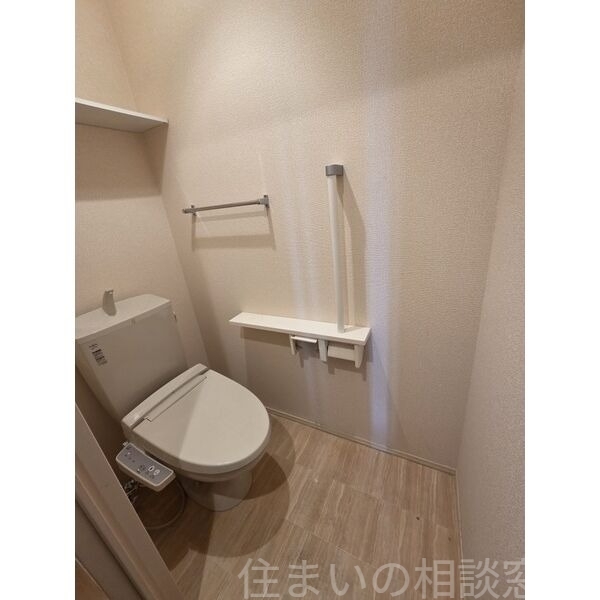 拡大写真:岡崎市東明大寺町 2階201の同型