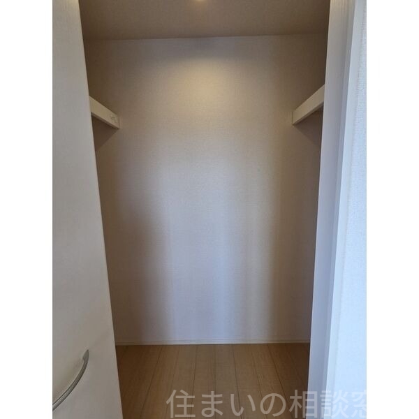 拡大写真:岡崎市東明大寺町 2階201の同型