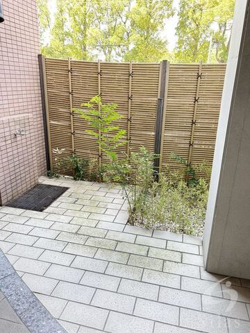 拡大写真:尼崎市南武庫之荘6丁目 2階202の外観
