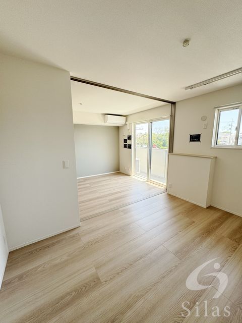 拡大写真:神戸市西区王塚台4丁目 2階203の内観