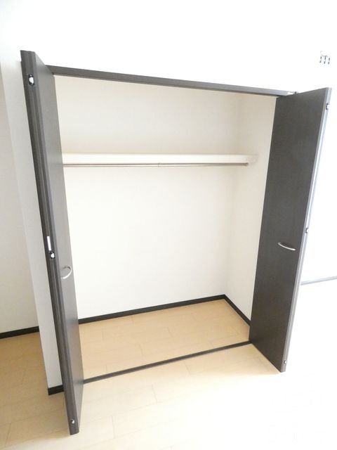 拡大写真:尼崎市建家町 2階205の内観