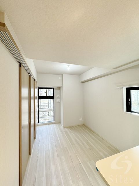拡大写真:尼崎市杭瀬本町3丁目 2階202の内観