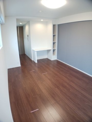 拡大写真:Boscato O. 2階206の中はこのようになっています