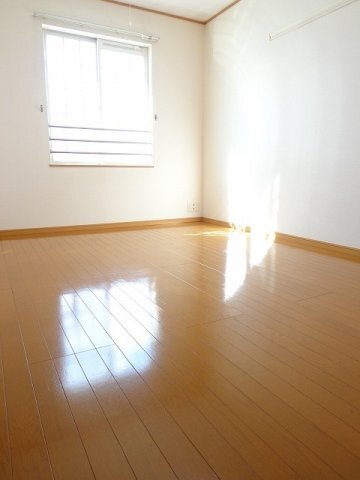 拡大写真:オルテンシアA 2階201のきれいな内装です