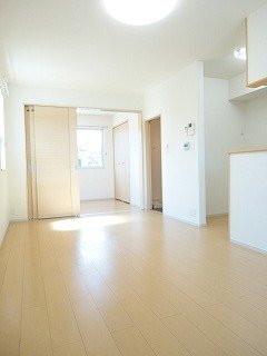 拡大写真:トロワリューヌ 1階101の内装