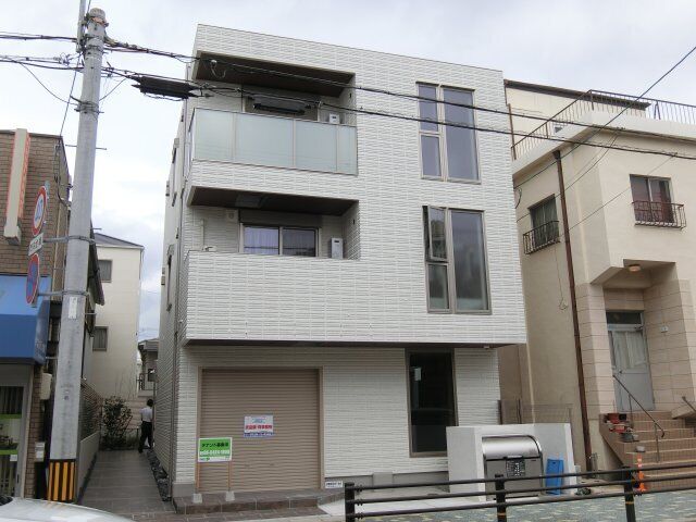 西宮市学文殿町1丁目の外観