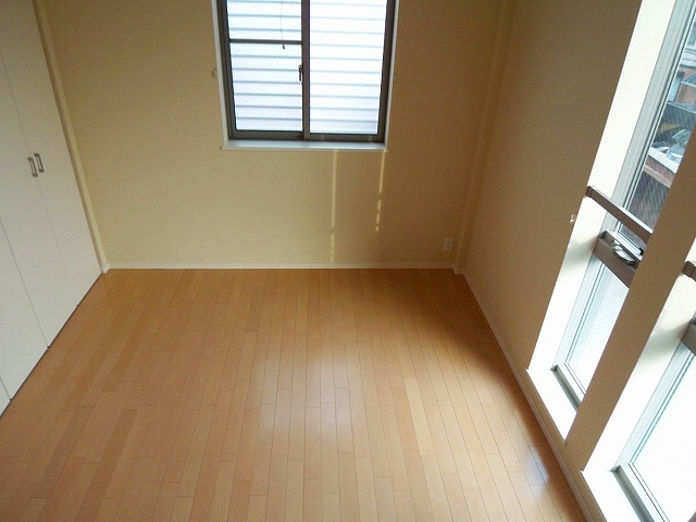 拡大写真:ソラリア一番町 1階101の子供部屋