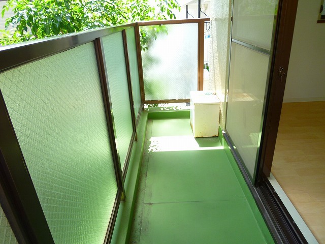 拡大写真:西宮市里中町1丁目 3階301のバルコニー