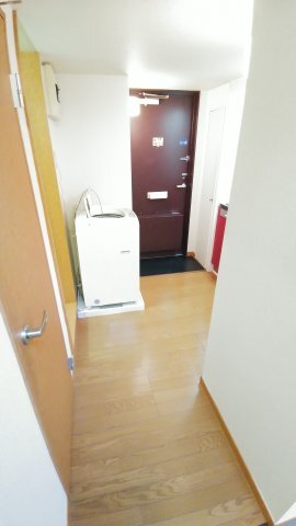 拡大写真:日吉町 2階202の玄関