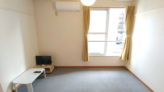 拡大写真:日吉町 2階202の居間