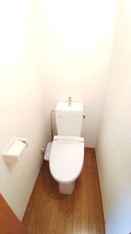 拡大写真:日吉町 2階202のトイレ