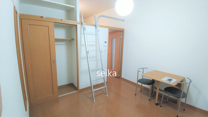 拡大写真:MOKUREN 1階105の居間