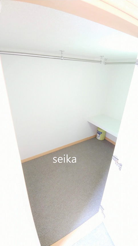 拡大写真:稲荷山ヒルズ 1階107の収納