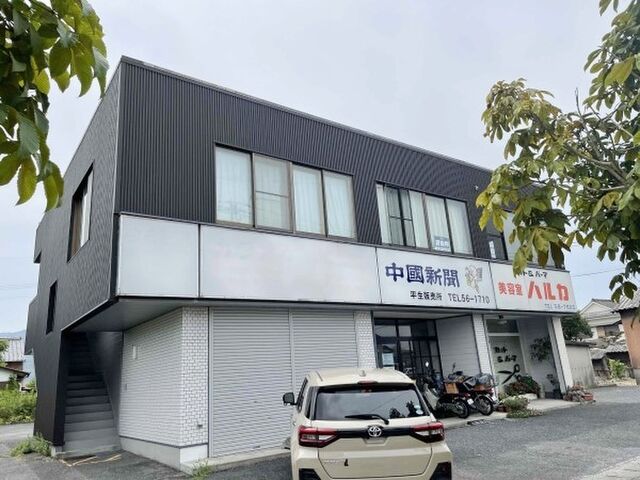 吉本ビルの外観