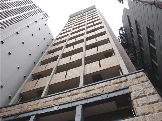 プレサンス三宮花時計前の外観
