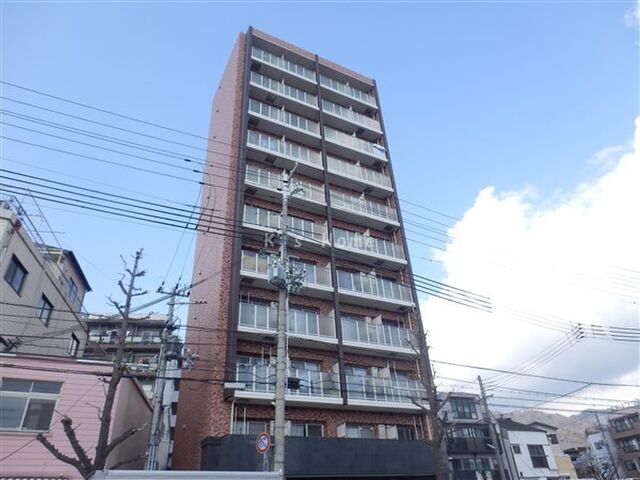 ララプレイス三宮東アスヴェルの外観