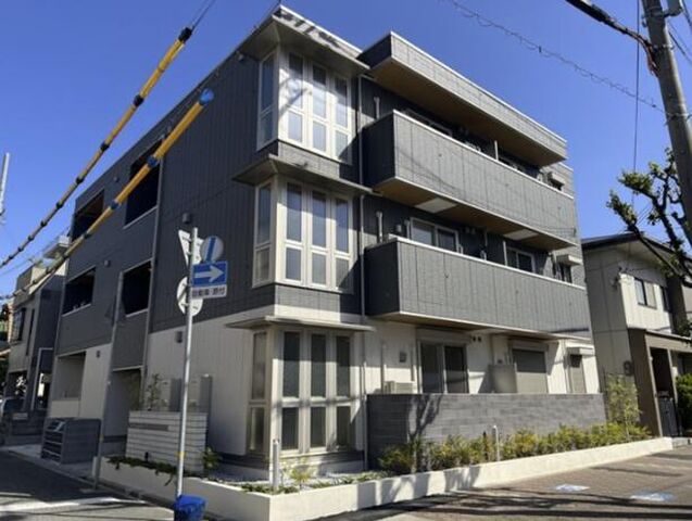 西宮市南甲子園2丁目の外観
