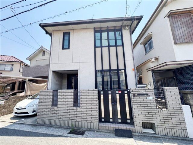 若草町2丁目貸家の外観
