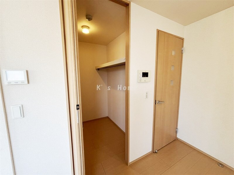 拡大写真:MINT甲子園五番町 2階203の【大学】武庫川女子大学まで1087m