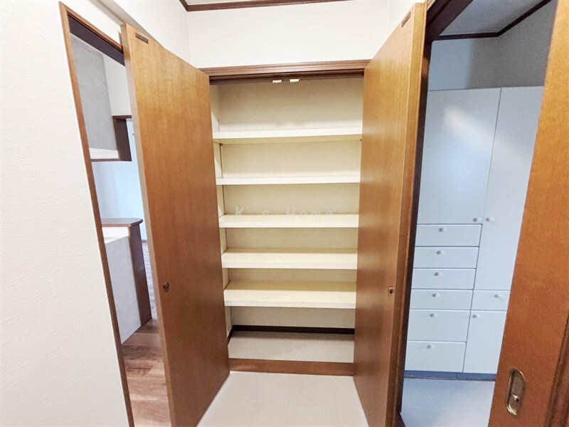 拡大写真:久出ヶ谷町戸建 1階1の収納