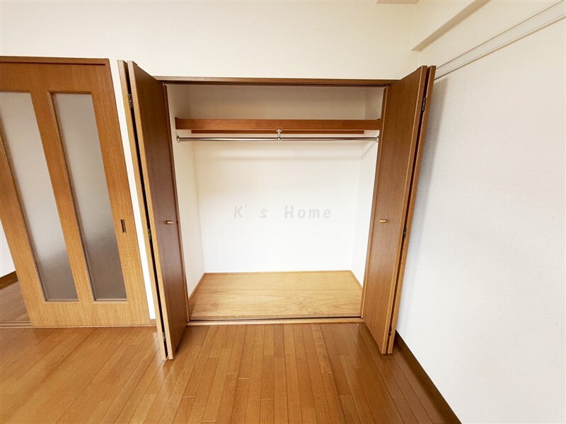拡大写真:セレナ東甲子園 3階302の収納