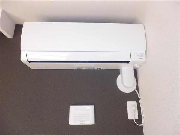 拡大写真:AQUILA上筒井通 1階103のエアコン