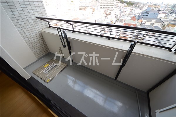 拡大写真:KHKコート板宿 6階607のバルコニー