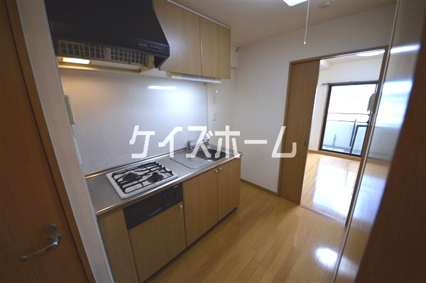 拡大写真:KHKコート板宿 6階607のキッチン