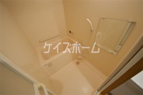 拡大写真:KHKコート板宿 6階607の風呂