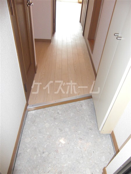 拡大写真：テンボス丸山II 1階101の玄関
