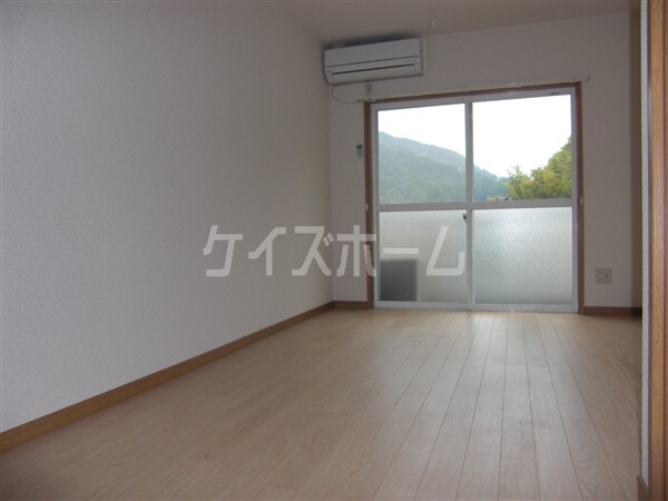 拡大写真：テンボス丸山II 1階101の内装