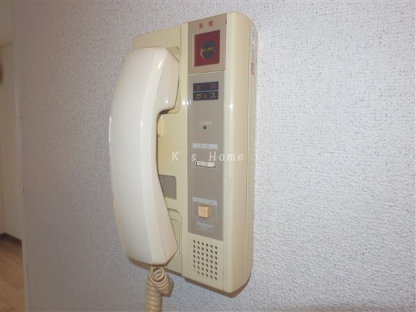 拡大写真:ドルフ御影 2階203のインターホン