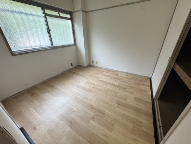 拡大写真:鶴甲コーポ34号館 1階103の居間