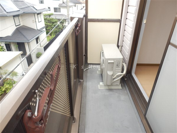 拡大写真：パピヨン青木 3階301のバルコニー