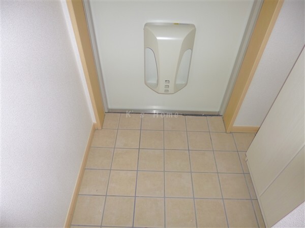 拡大写真:プラチナコート 7階703の玄関
