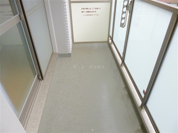 拡大写真:プラチナコート 7階703のバルコニー