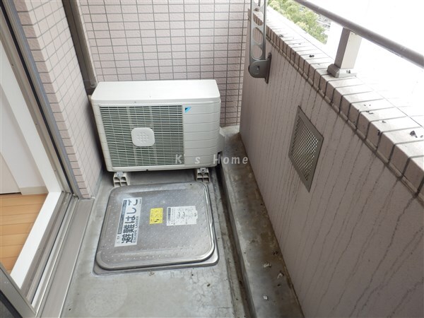 拡大写真:エスリード三宮旭通 8階802のバルコニー