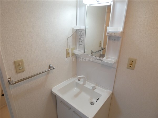 拡大写真:近畿荘 1階102の洗面所