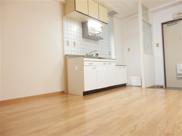拡大写真:甲南ビル 3階302の居間