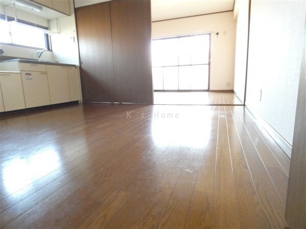 拡大写真:グレードタイム六甲 4階401の居間
