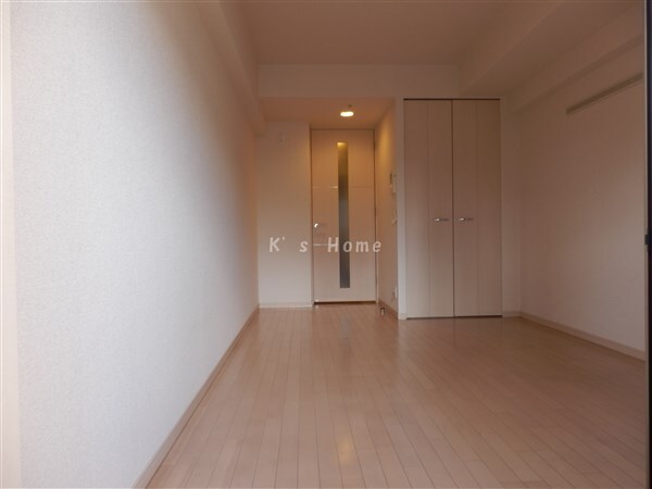 拡大写真:プレサンス三宮花時計前 5階501の居間