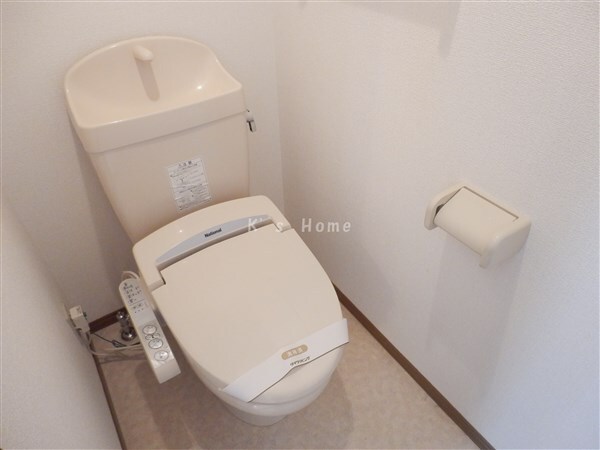 拡大写真:シャルマンコート北野 1階102のウォシュレット付き
