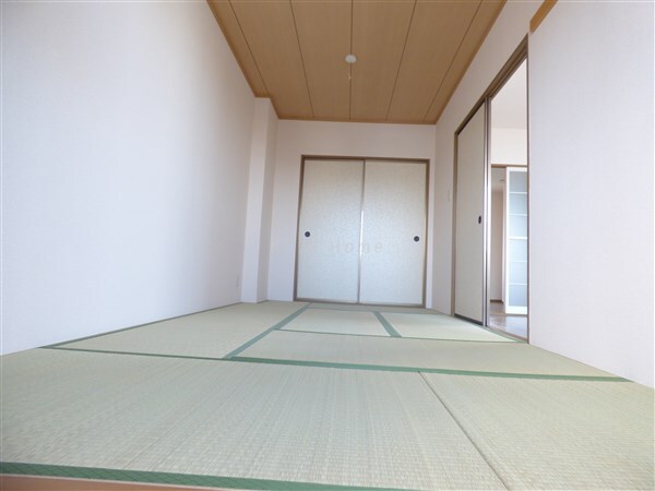 拡大写真:シャルマン岩屋 3階301の和室